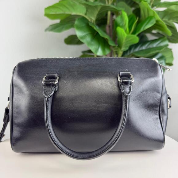 💎✨ Authentic Yves Saint Laurent YSL Studded Classic Duffle Bag Black - Picture 2 of 3